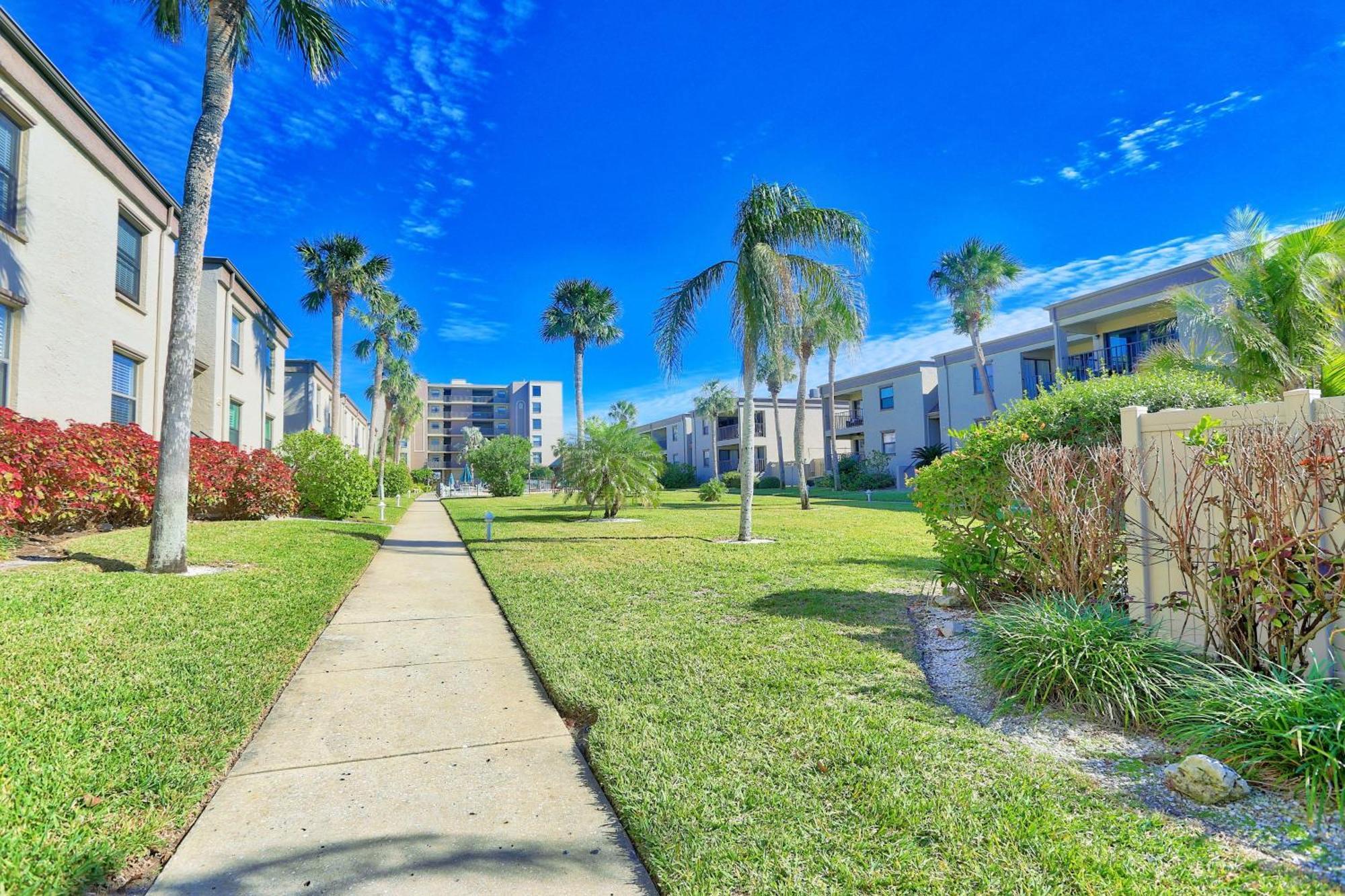 Sea Club #44 - Coral Reef Retreat Villa Clearwater Beach Exterior photo